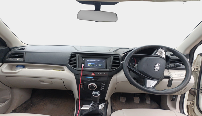 2022 Mahindra XUV300 W6 1.5 Diesel, Diesel, Manual, 36,643 km, interior