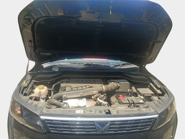 2023 Mahindra XUV300 W4 1.5 DIESEL, Diesel, Manual, 19,910 km, exterior