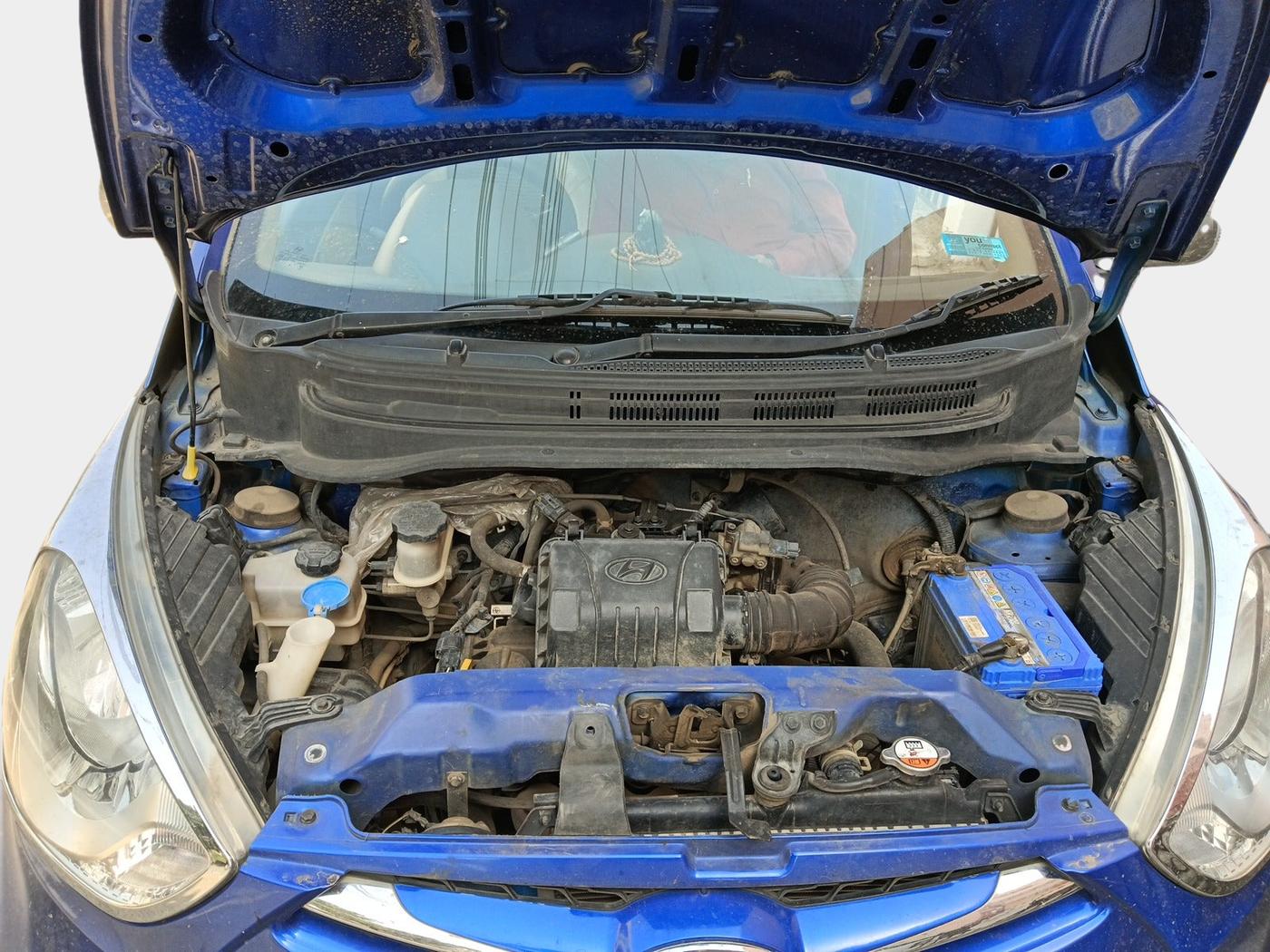 2018 Hyundai Eon ERA +, Petrol, Manual, 1,02,577 km, exterior