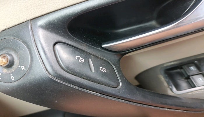 2013 Volkswagen Polo HIGHLINE DIESEL, Diesel, Manual, 64,718 km, interior