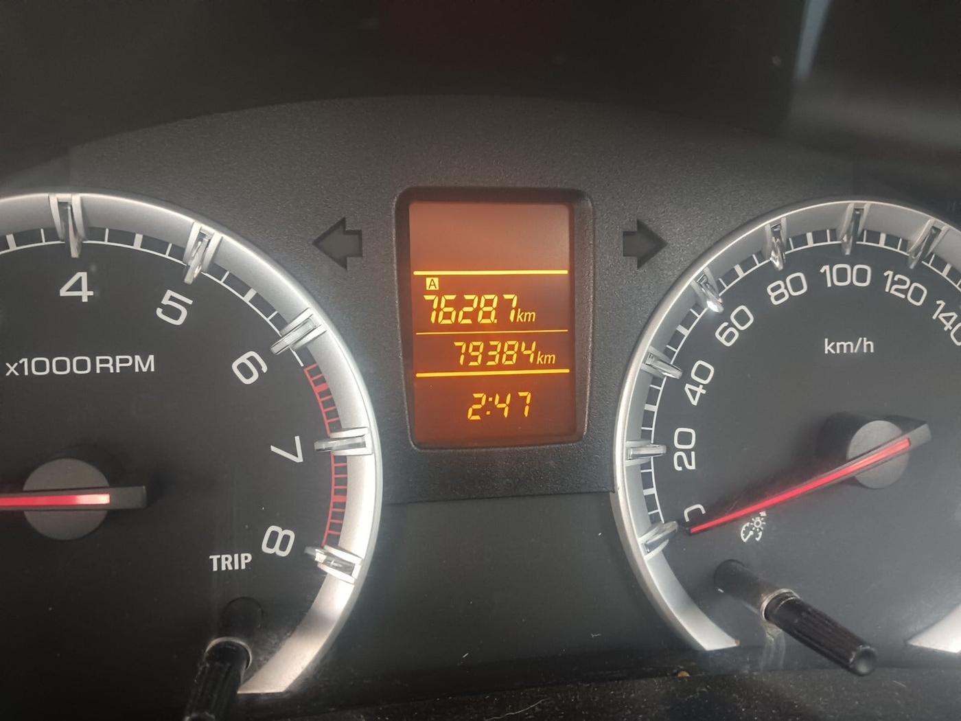 2013 Maruti Swift VXI, Petrol, Manual, 79,384 km, interior
