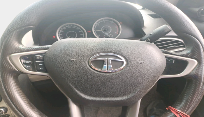 2017 Tata Safari Storme 2.2 EX 4X2, Diesel, Manual, 1,25,026 km, interior