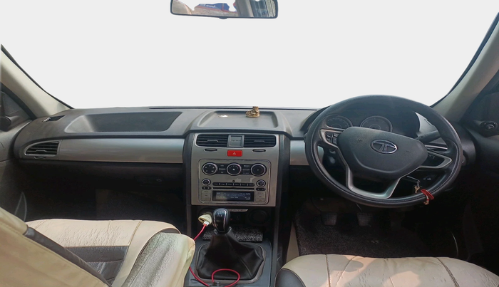 2017 Tata Safari Storme 2.2 EX 4X2, Diesel, Manual, 1,25,026 km, interior