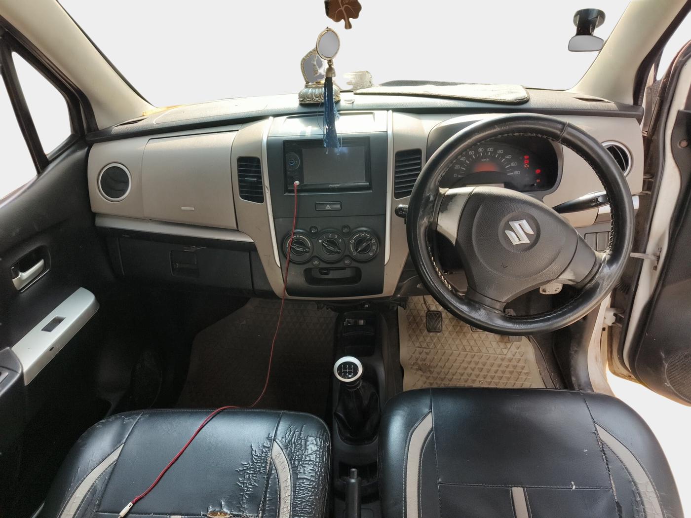 2016 Maruti Wagon R 1.0 LXI CNG, Petrol, Manual, 2,00,176 km, interior