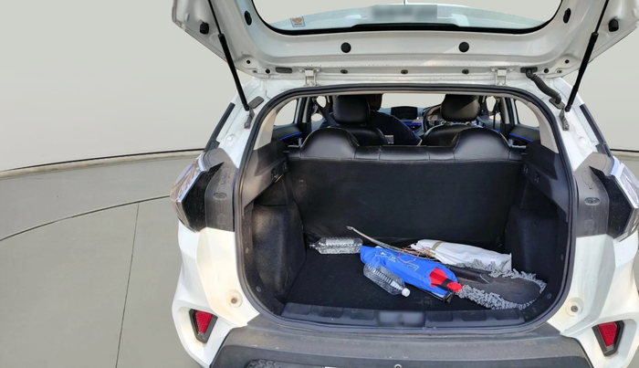 2023 Tata NEXON XM SUNROOF PETROL, Petrol, Manual, 6,501 km, exterior