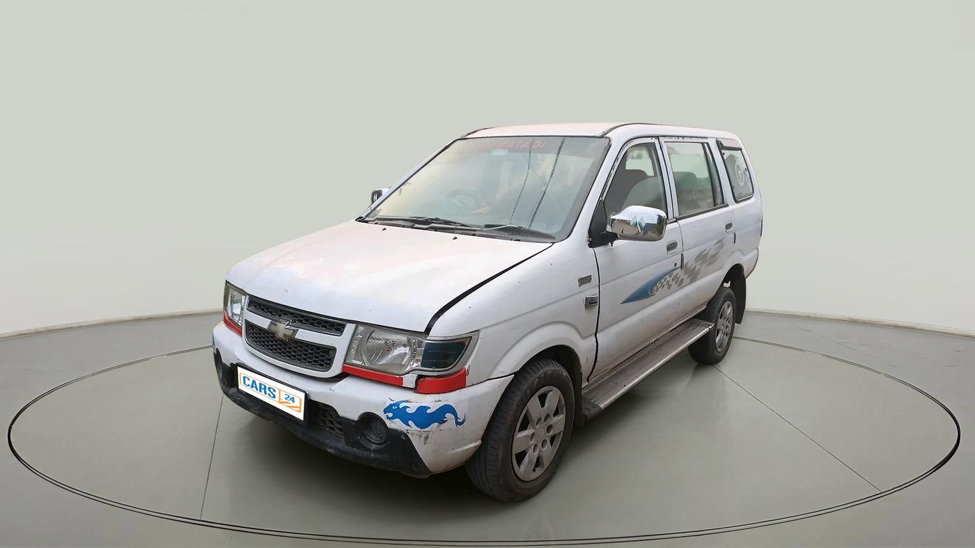 2014 Chevrolet Tavera Neo3 LT 2.5 10 STR, Diesel, Manual, 3,63,175 km, exterior