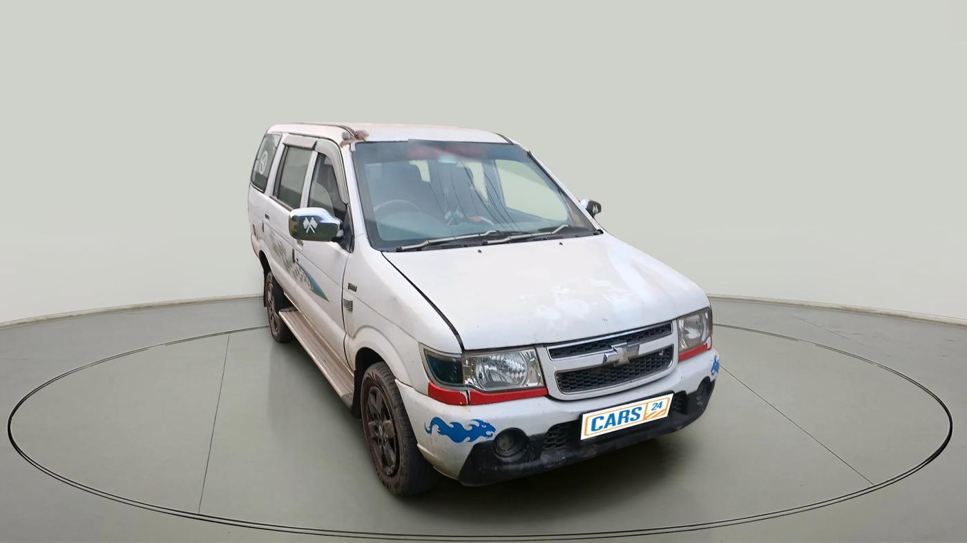 2014 Chevrolet Tavera Neo3 LT 2.5 10 STR, Diesel, Manual, 3,63,175 km, exterior