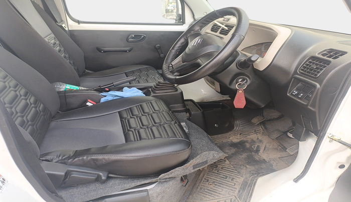 2025 Maruti Eeco 5 STR AC CNG, Petrol, Manual, 4,103 km, interior