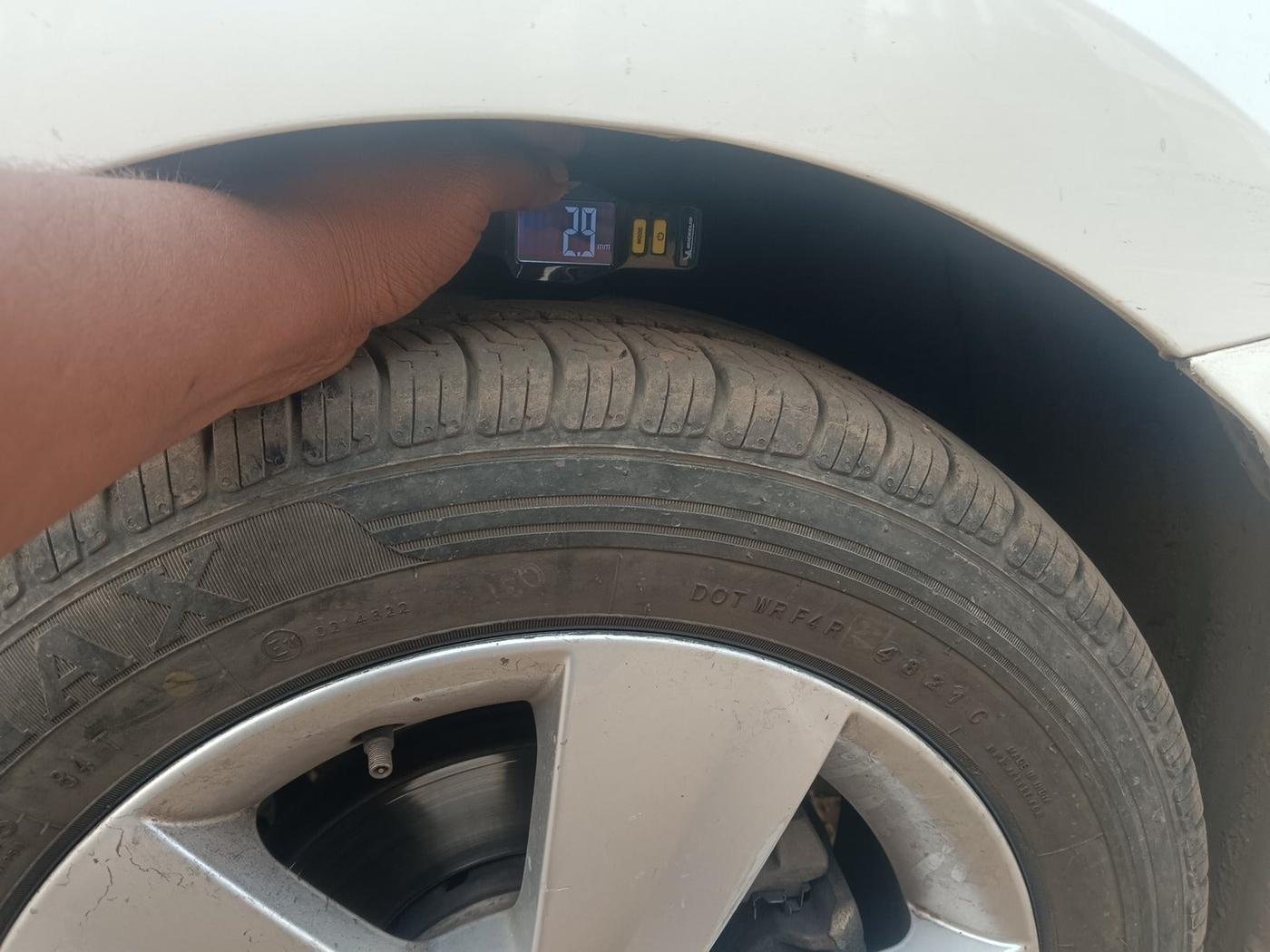 2018 Skoda Rapid AMBITION 1.5 TDI AT, Diesel, Automatic, 1,08,982 km, tyre