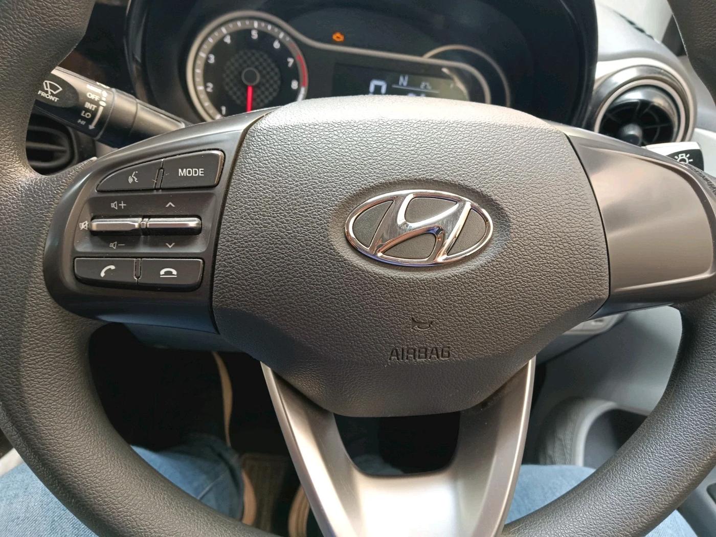 2022 Hyundai GRAND I10 NIOS SPORTZ AMT 1.2 KAPPA VTVT, Petrol, Automatic, 42,611 km, interior