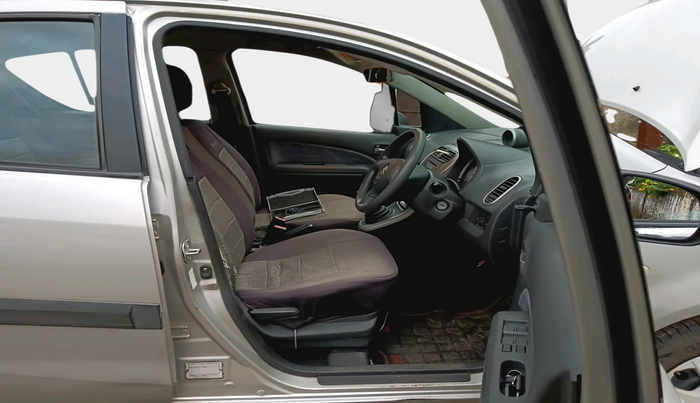 2010 Maruti Ritz VXI, Petrol, Manual, 50,167 km, interior