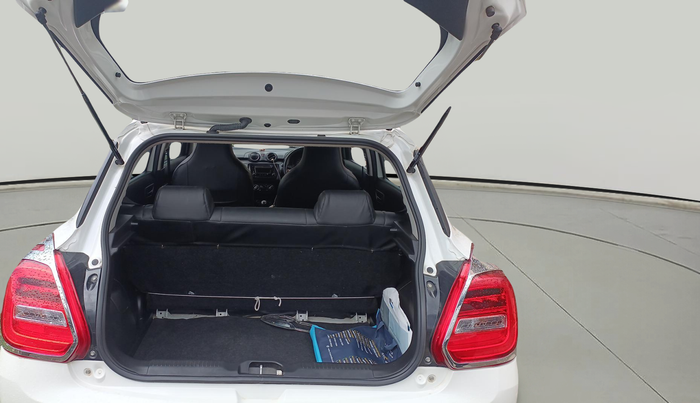 2023 Maruti Swift LXI, Petrol, Manual, 28,194 km, exterior