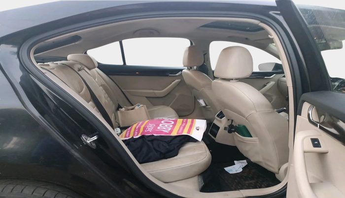 2015 Skoda Octavia ELEGANCE 2.0 TDI AT, Diesel, Automatic, 65,188 km, interior