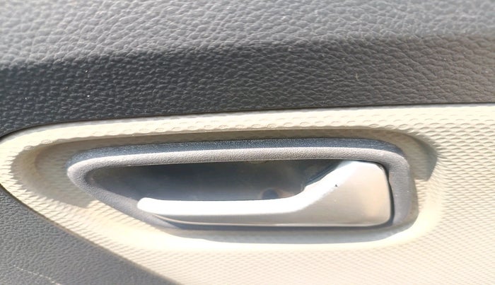 2016 Maruti Alto K10 VXI, Petrol, Manual, 1,02,030 km, interior