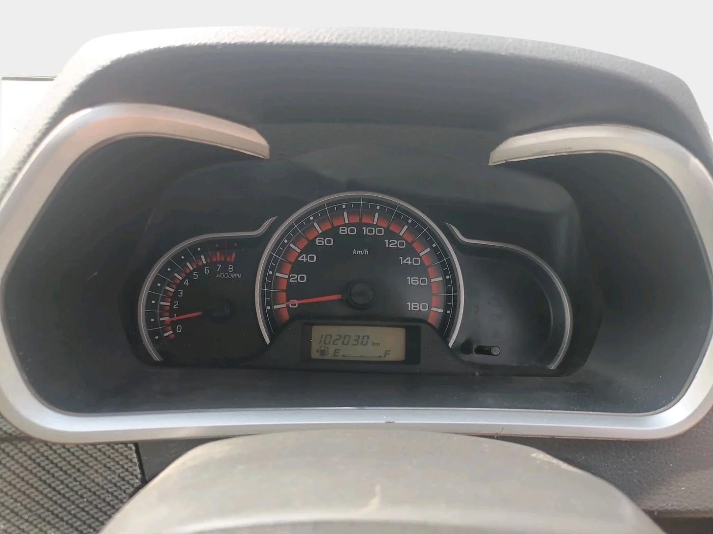 2016 Maruti Alto K10 VXI, Petrol, Manual, 1,02,030 km, interior