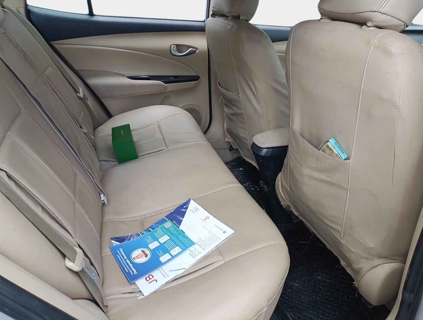 2019 Toyota YARIS V MT, Petrol, Manual, 58,901 km, interior