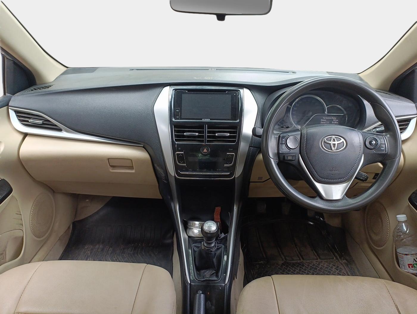 2019 Toyota YARIS V MT, Petrol, Manual, 58,901 km, interior