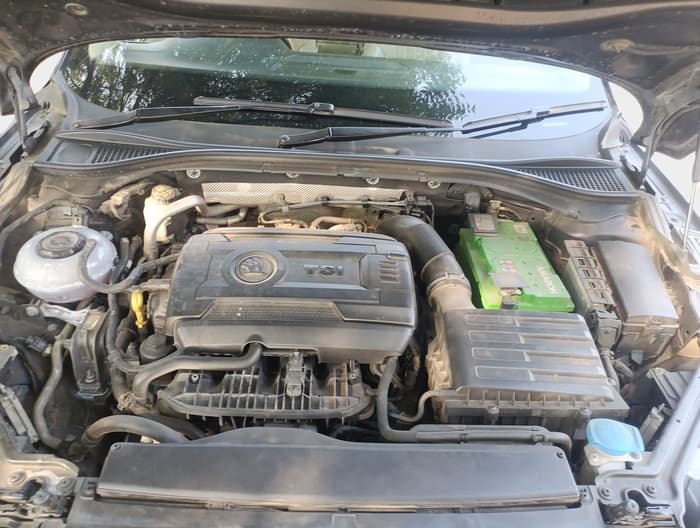 2018 Skoda Superb L&K 1.8 TSI AT, Petrol, Automatic, 80,697 km, exterior