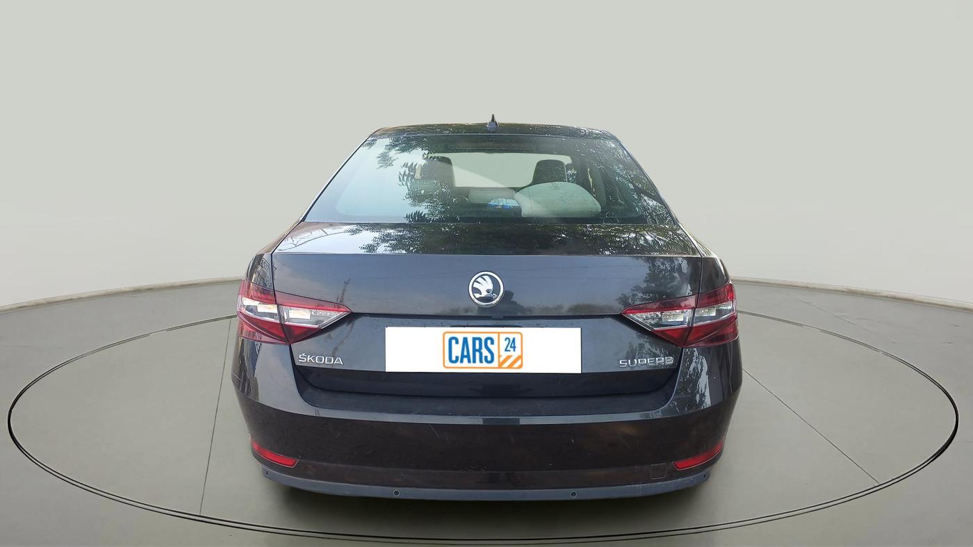 2018 Skoda Superb L&K 1.8 TSI AT, Petrol, Automatic, 80,697 km, exterior
