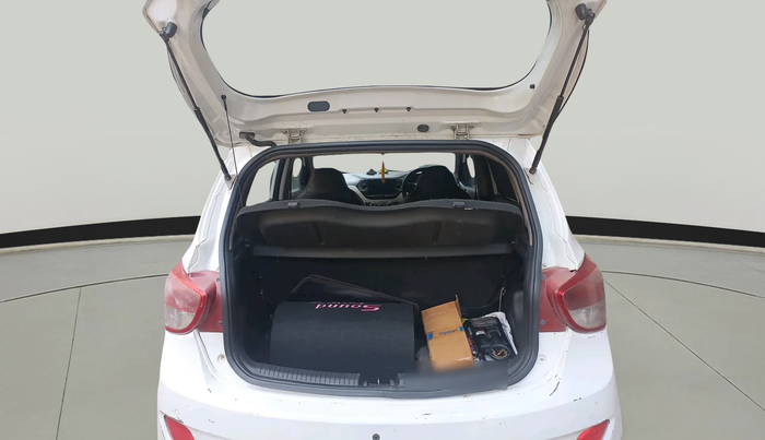 2015 Hyundai Grand i10 SPORTZ 1.2 KAPPA VTVT, Petrol, Manual, 2,39,799 km, exterior