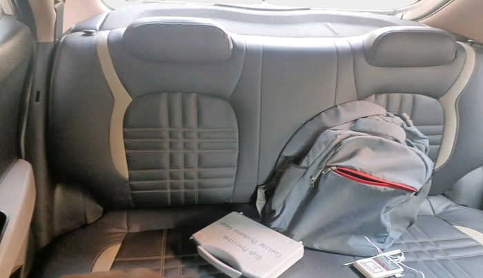 2015 Hyundai Grand i10 SPORTZ 1.2 KAPPA VTVT, Petrol, Manual, 2,39,799 km, interior