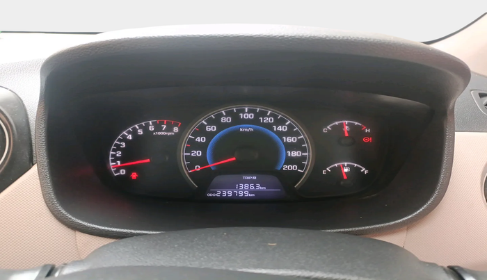 2015 Hyundai Grand i10 SPORTZ 1.2 KAPPA VTVT, Petrol, Manual, 2,39,799 km, interior