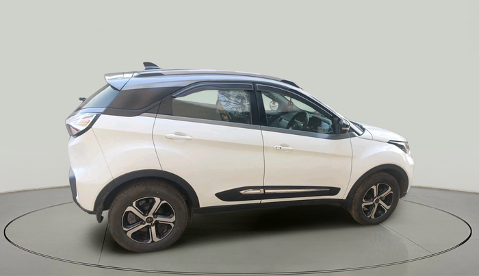2021 Tata NEXON XZ PLUS SUNROOF DIESEL DUAL TONE, Diesel, Manual, 69,699 km, exterior