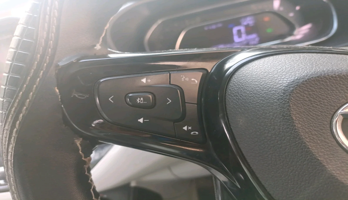 2021 Tata NEXON XZ PLUS SUNROOF DIESEL DUAL TONE, Diesel, Manual, 69,699 km, interior