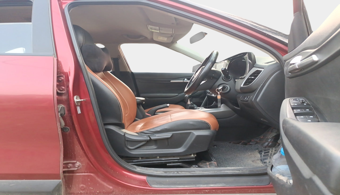 2019 KIA SELTOS HTK 1.5 DIESEL, Diesel, Manual, 1,04,215 km, interior