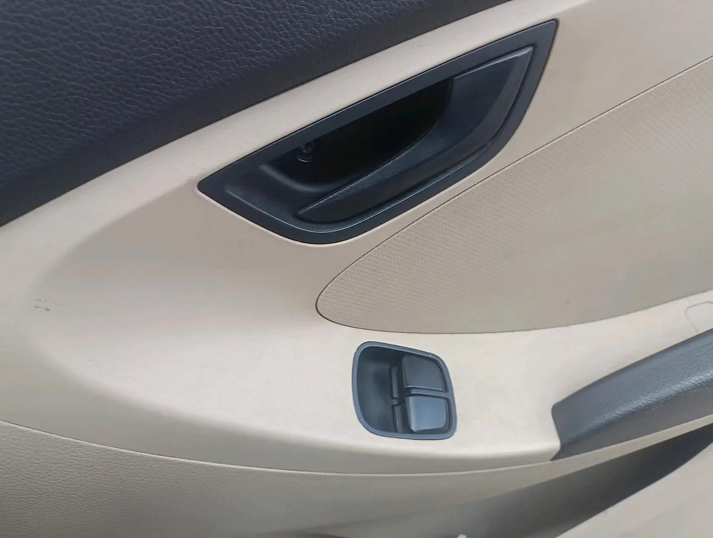2014 Hyundai Eon ERA +, Petrol, Manual, 30,281 km, interior