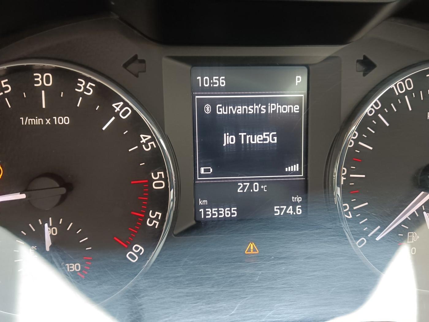 2013 Skoda Octavia ELEGANCE 2.0 TDI AT, Diesel, Automatic, 1,35,600 km, interior
