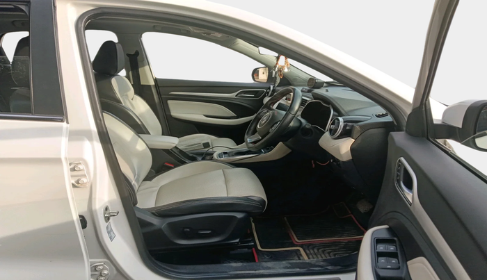 2022 MG ASTOR SHARP 1.5 CVT, Petrol, Automatic, 44,982 km, interior