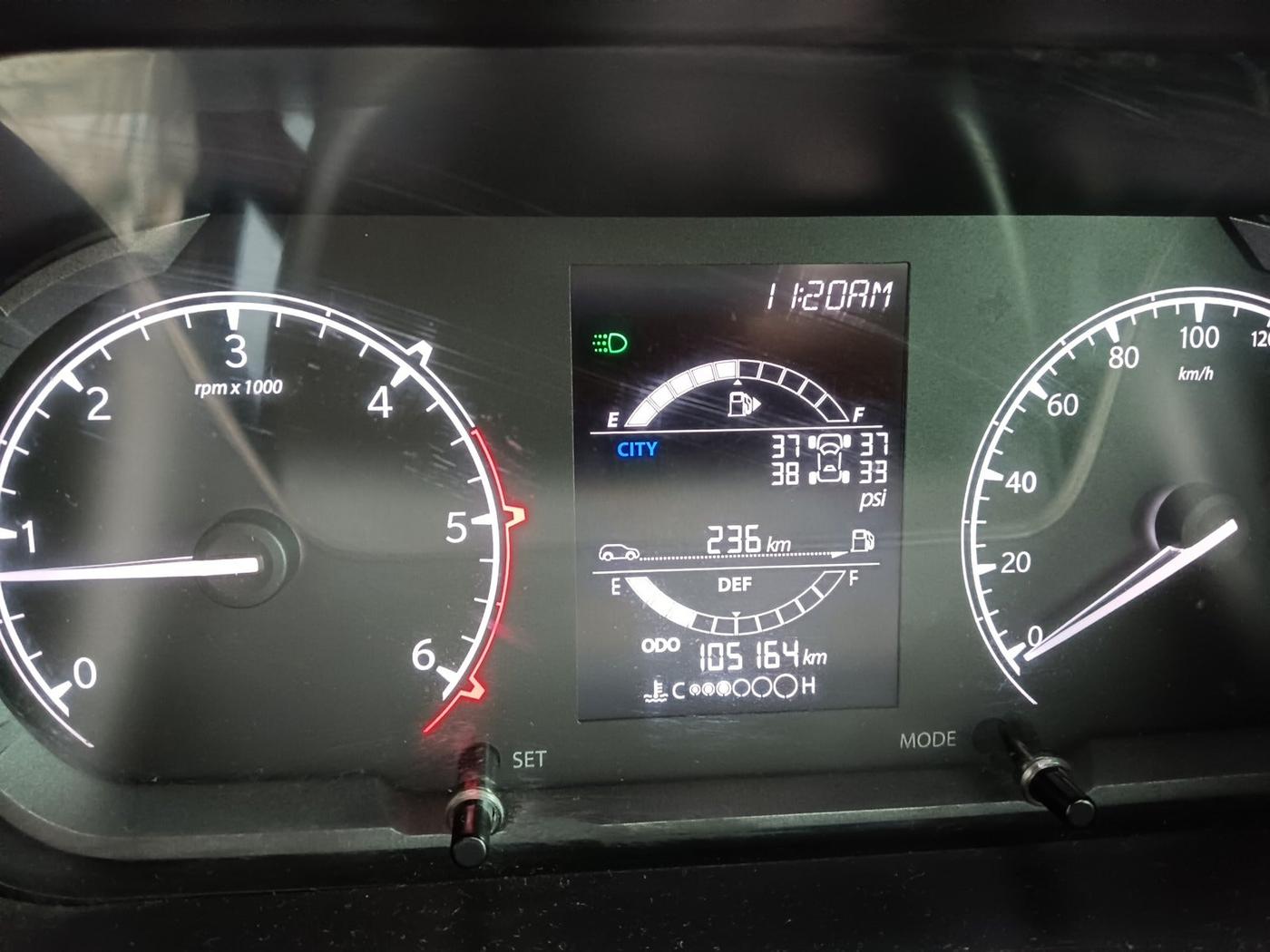 2022 Tata Safari XT PLUS, Diesel, Manual, 1,05,164 km, interior