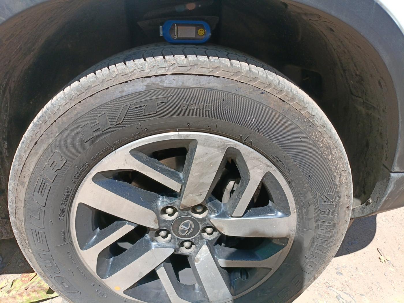 2020 Tata Harrier XZ PLUS 2.0L DUAL TONE, Diesel, Manual, 2,41,246 km, tyre