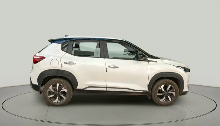 2024 Nissan MAGNITE N-Connecta B4D 1.0 Petrol AMT Dual Tone, Petrol, Automatic, 15,807 km, exterior