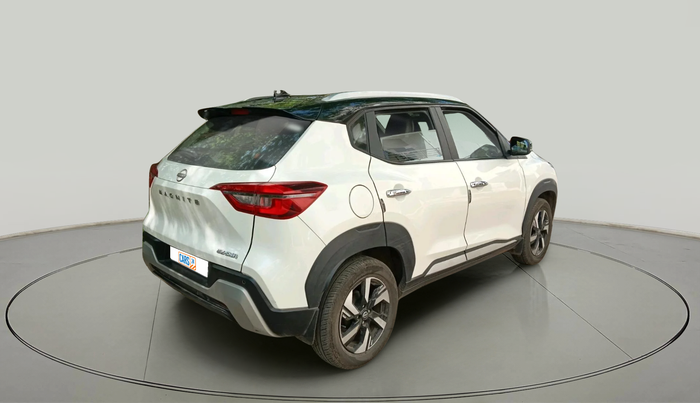 2024 Nissan MAGNITE N-Connecta B4D 1.0 Petrol AMT Dual Tone, Petrol, Automatic, 15,807 km, exterior