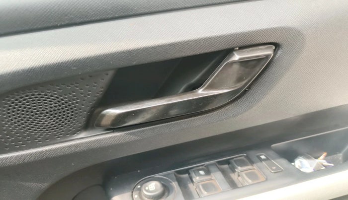 2022 Tata PUNCH ACCOMPLISHED MT, Petrol, Manual, 35,214 km, interior