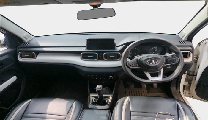 2022 Tata PUNCH ACCOMPLISHED MT, Petrol, Manual, 35,214 km, interior