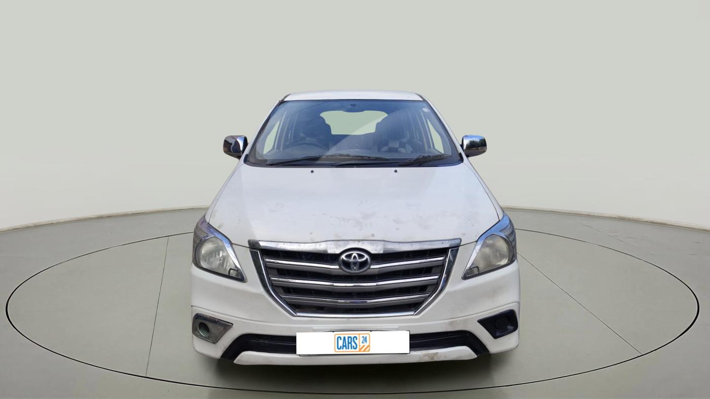 2014 Toyota Innova 2.5 GX 8 STR, Diesel, Manual, 84,307 km, exterior