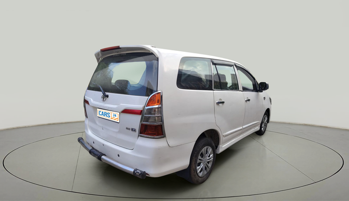 2014 Toyota Innova 2.5 GX 8 STR, Diesel, Manual, 84,307 km, exterior