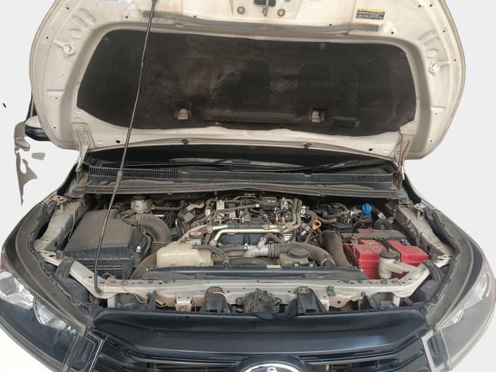 2021 Toyota Innova Crysta 2.4 G 8 STR, Diesel, Manual, 86,602 km, exterior