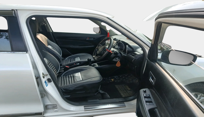 2019 Maruti Swift VXI, Petrol, Manual, 1,16,986 km, interior