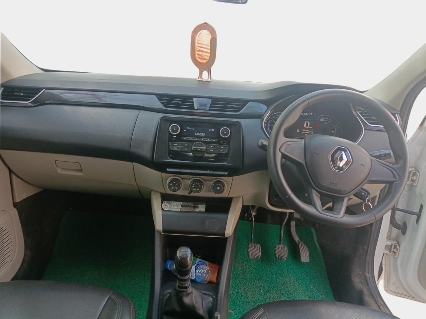 2019 Renault TRIBER RXL MT, Petrol, Manual, 48,497 km, interior