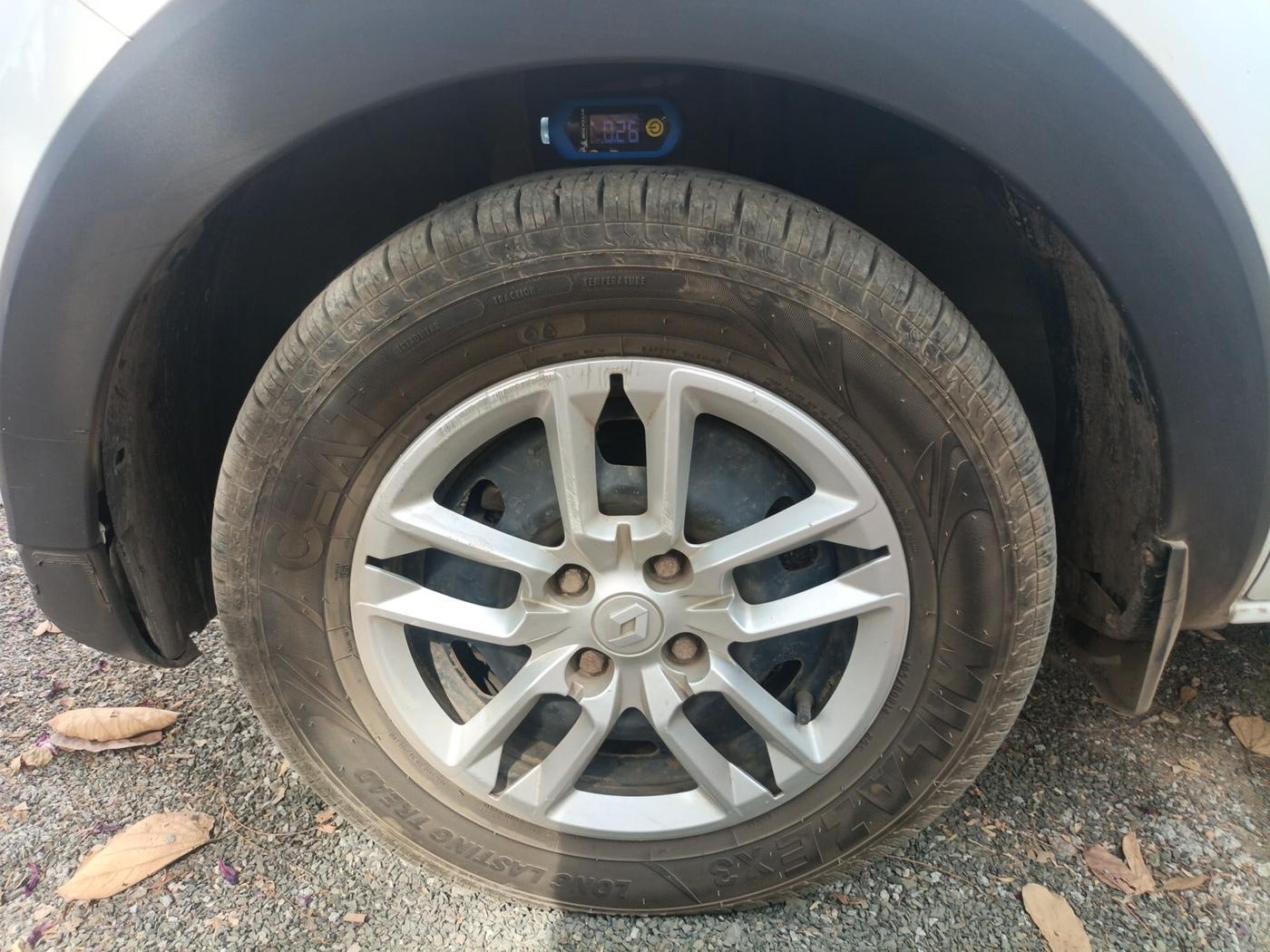 2019 Renault TRIBER RXL MT, Petrol, Manual, 48,497 km, tyre