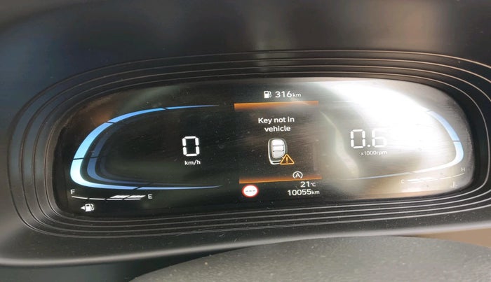 2023 Hyundai VENUE SX Knight Dual Tone, Petrol, Manual, 10,055 km, interior