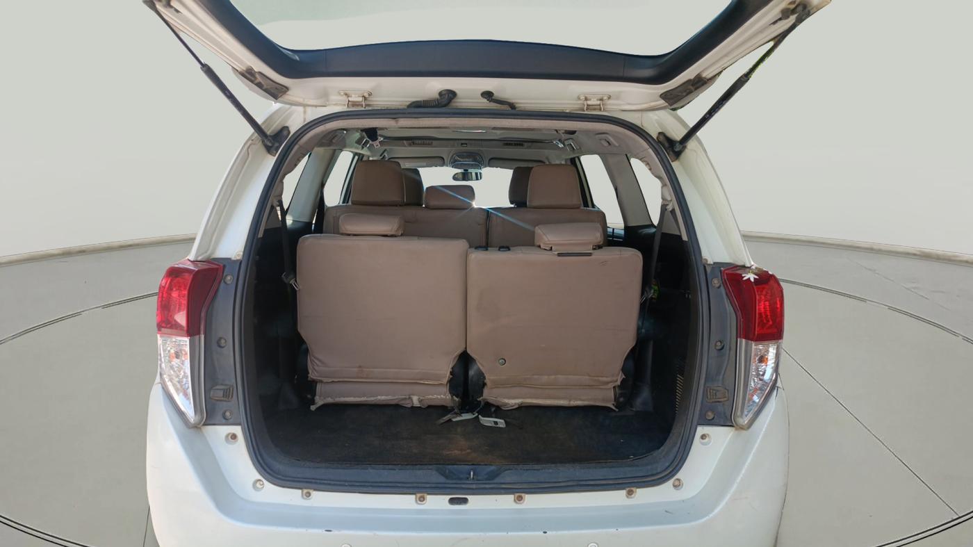 2016 Toyota Innova Crysta 2.4 VX 8 STR, Diesel, Manual, 1,67,473 km, exterior