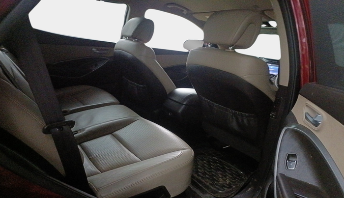2015 Hyundai Santa Fe 4 WD AT, Diesel, Automatic, 1,14,857 km, interior