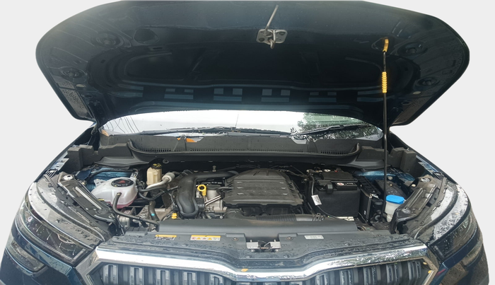 2023 Skoda KUSHAQ STYLE 1.0L TSI MT, Petrol, Manual, 5,236 km, exterior