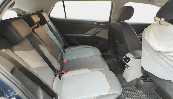 2023 Skoda KUSHAQ STYLE 1.0L TSI MT, Petrol, Manual, 6,736 km, interior