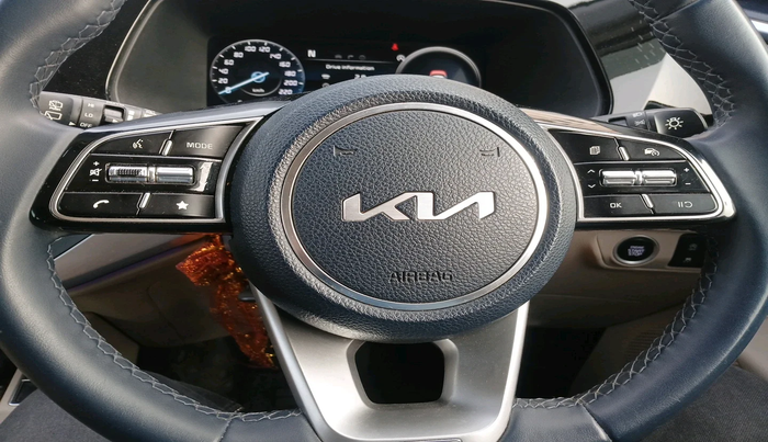 2024 KIA CARENS LUXURY PLUS IMT 1.5 DIESEL IMT, Diesel, Manual, 45,506 km, interior